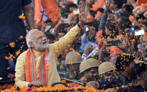 क्या मोदी सरकार ने अपनी ज़िम्मेदारियां निभाईं?