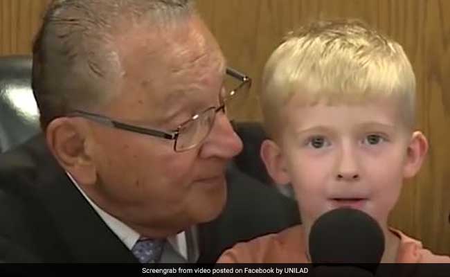 Judge Asks 5-Year-Old To Decide Dad's Punishment. His Answer Is Viral