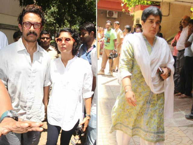 Reema Lagoo's Funeral Attended By Aamir Khan, Kajol, Rishi Kapoor