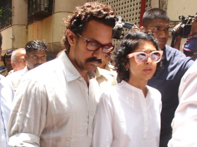 Reema Lagoo Was A Great Actor, Says Emotional Aamir Khan