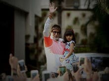 Amitabh Bachchan's Sunday Darshan Had A Bonus Bachchan - Aaradhya, Who Was 'A Little Afraid'