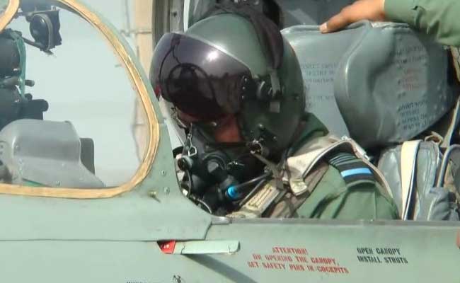 Flying MiG-21, Air Chief Leads 'Missing Man' Formation For Kargil Soldiers