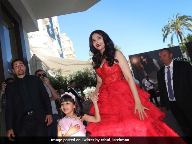 Cannes Film Festival: Aishwarya Rai Bachchan's Daughter Aaradhya Steals The Show