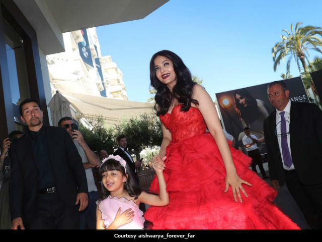 Cannes Fashion: Aishwarya Rai Bachchan's Disney Princess Look Was Her 'Playing Fancy Dress' For Aaradhya