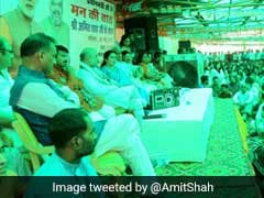 Amit Shah Listens To PM Narendra Modi's 'Mann Ki Baat' With Slum-Dwellers