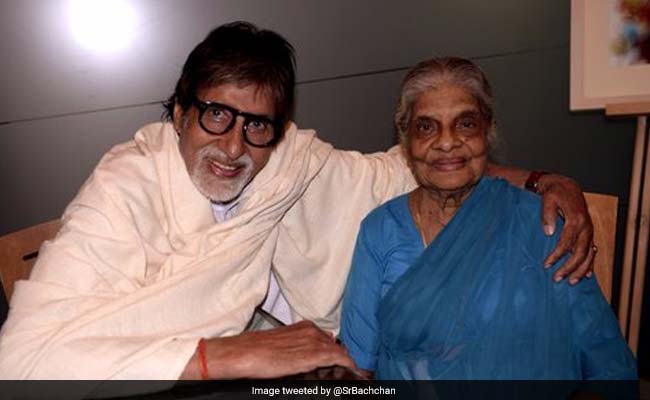 जानिए क्या हुआ जब 103 साल की अपनी इस फैन से मिले अमिताभ बच्चन