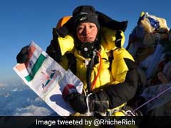 अरुणाचल प्रदेश की दो बच्चों की मां ने चौथी बार एवरेस्ट पर फहराया राष्ट्रध्वज