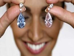 'Apollo Blue' And 'Artemis Pink': Diamond Earrings Set New World Record At Sotheby's Auction 'Apollo Blue' And 'Artemis Pink': Diamond Earrings Set New World Record At Sotheby's Auction