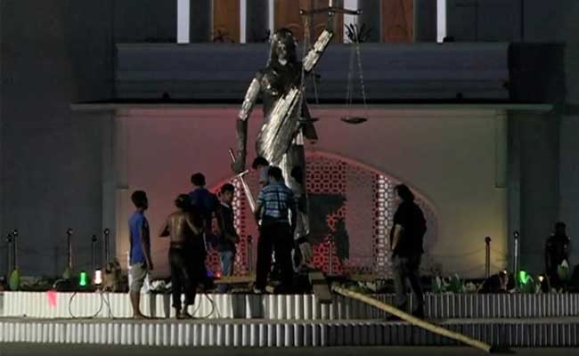'Un-Islamic' Lady Justice Statue Removed In Dhaka, Hardliners Want All Idols To Go