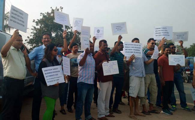 Stressed By Fee Hike, Parents In Bengaluru Want Government's Intervention