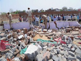 Bharatpur Wall Collapse: Rajasthan Chief Minister Vasundhara Raje Meets The Injured Bharatpur Wall Collapse: Rajasthan Chief Minister Vasundhara Raje Meets The Injured