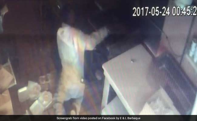 Burglar Breaks Into Restaurant, Stops To Cook Dinner For Himself