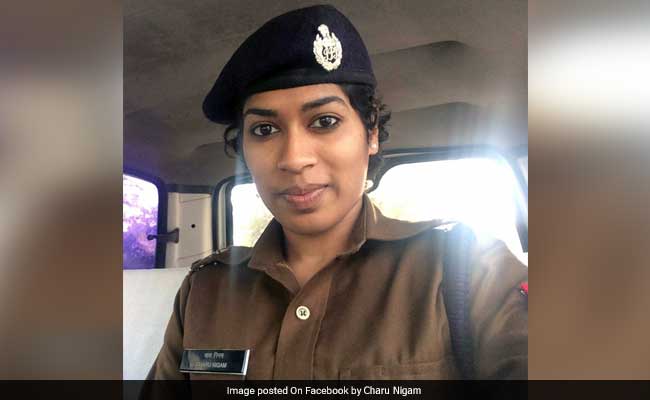 यूपी में 35 IPS अफसरों का तबादला, चारू निगम बनीं गाजियाबाद PAC की सेनानायक, देखें पूरी सूची