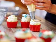 Watch: How To Make Eggless Chocolate Cupcakes At Home, Delicious Recipe and Tips Watch: How To Make Eggless Chocolate Cupcakes At Home, Delicious Recipe and Tips