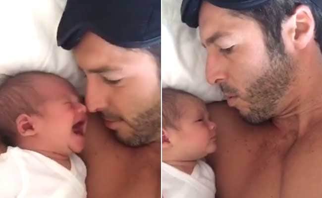 Dad Chants 'Om' To Put Crying Baby To Sleep. His Video Has Gone Viral