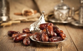 6 Interesting Ways to Include Dates (Khajur) in Your Diet