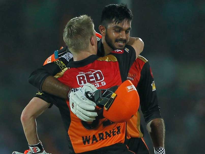 IPL 2017: David Warner, Vijay Shankar Guide Sunrisers Hyderabad Into IPL Play-Offs