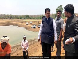 Devendra Fadnavis's Chopper Develops Snag In Maoist-Affected Gadchiroli Devendra Fadnavis's Chopper Develops Snag In Maoist-Affected Gadchiroli