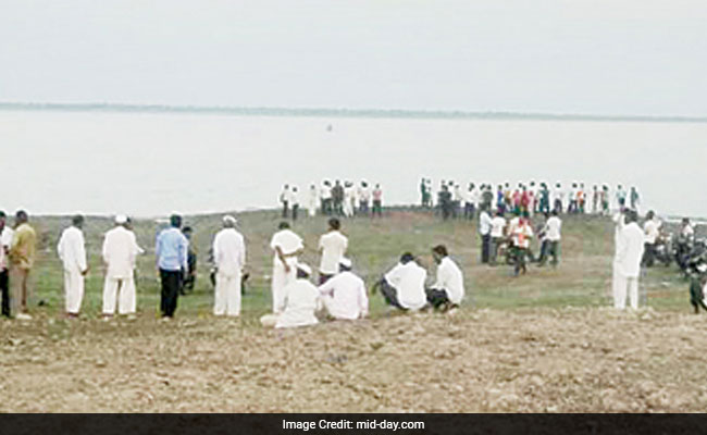 4 Doctors In A Boat Tried Taking Selfies Near Pune, Drowned