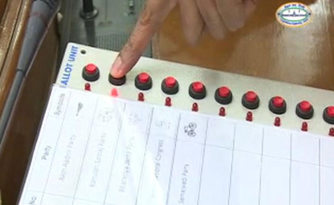 AAP Plans Stir Outside Election Commission Office Over EVMs