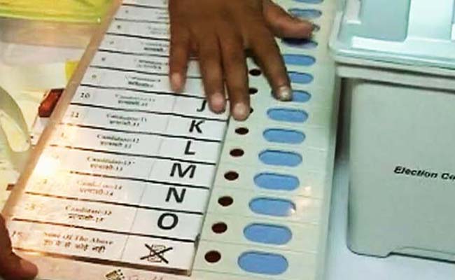 High Court Mutes EVM (Vote Machine) Criticism... Not Even On Twitter Or Facebook