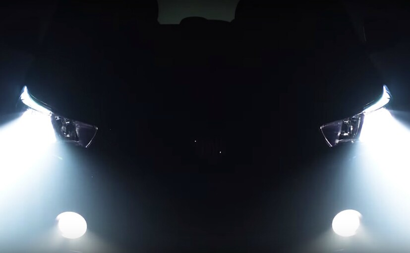 Fiat recently released teaser pictures of its upcoming hatchback, the Argo, which will be unveiled globally very soon. The Argo will be replacing the Punto, which had been in the Fiat model line-up for almost 12 years. The Argo will make use of Fiat's small wide platform which forms the underpinnings of the 500x and the Tipo sedan as well.
