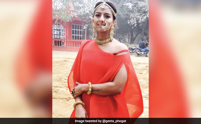 देश के लिए गोल्ड जीतने वाली पहलवान गीता फोगाट क्यों अपने आप को मानती हैं फेल... देश के लिए गोल्ड जीतने वाली पहलवान गीता फोगाट क्यों अपने आप को मानती हैं फेल...