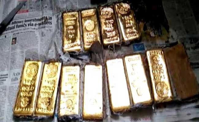 3 Kgs Of Gold, Worth Rs 1.15 Crore Recovered From Aircraft In Chennai