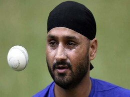 INDvPAK : हरभजन सिंह ने पाकिस्तान के हाथों टीम इंडिया की हार के लिए इन्हें ठहराया जिम्मेदार... INDvPAK : हरभजन सिंह ने पाकिस्तान के हाथों टीम इंडिया की हार के लिए इन्हें ठहराया जिम्मेदार...
