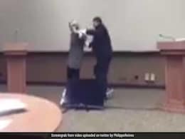 Video Shows Hillary Clinton Practicing Avoiding Donald Trump's Hugs Video Shows Hillary Clinton Practicing Avoiding Donald Trump's Hugs