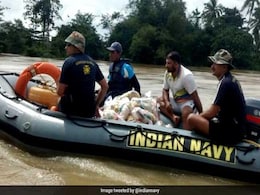 Indian Navy Teams Join Sri Lanka Flood Rescue Ops As Toll Reaches 193 Indian Navy Teams Join Sri Lanka Flood Rescue Ops As Toll Reaches 193