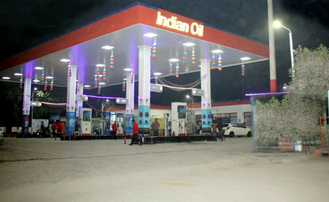 2 At Chennai Petrol Pump Run By Convicts Return Cash, Phone To Owner