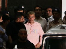Justin Bieber Visits Mumbai Slum Ahead Of Mumbai Concert. Watch Videos