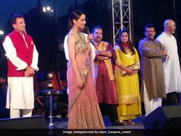 <i>Manikarnika: The Queen Of Jhansi</i>: Kangana Ranaut Launches 20-Ft Tall Poster In Varanasi <i>Manikarnika: The Queen Of Jhansi</i>: Kangana Ranaut Launches 20-Ft Tall Poster In Varanasi