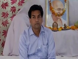 Sacked AAP Minister Kapil Mishra Begins Hunger Strike, Has Question For Arvind Kejriwal Sacked AAP Minister Kapil Mishra Begins Hunger Strike, Has Question For Arvind Kejriwal