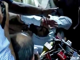 प्रेस कांफ्रेंस में बेहोश हुए कपिल मिश्रा, बेहोशी से पहले अरविंद केजरीवाल पर लगाए ये 11 गंभीर आरोप प्रेस कांफ्रेंस में बेहोश हुए कपिल मिश्रा, बेहोशी से पहले अरविंद केजरीवाल पर लगाए ये 11 गंभीर आरोप