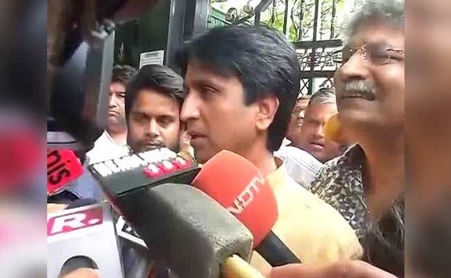 'Known Kejriwal for 12 Years, Can't Think He is Corrupt': Kumar Vishwas