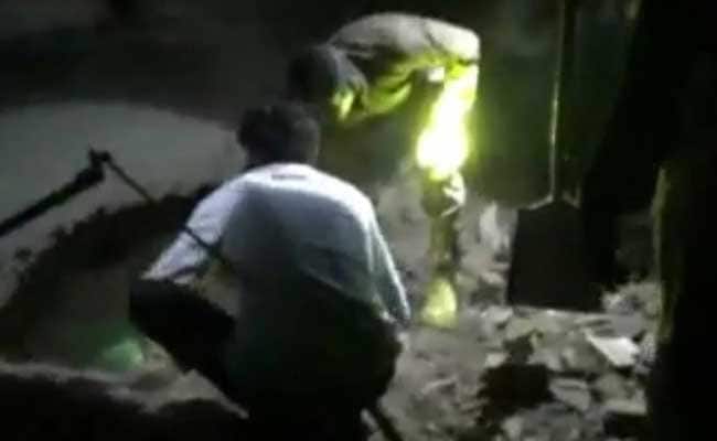 5 Women Workers Dead, 2 Injured After Lightning Strikes Chimney Of Rice Mill In Tamil Nadu