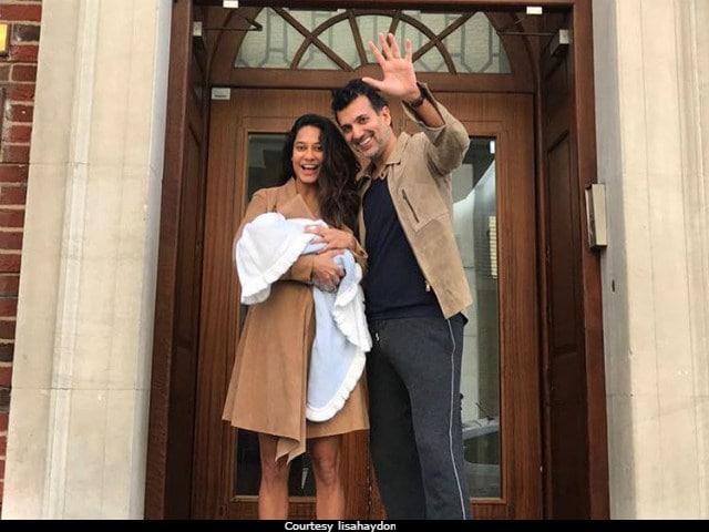 Lisa Haydon Shares First Glimpse Of Her Son Zack Lalvani. See The Adorable Pic Here