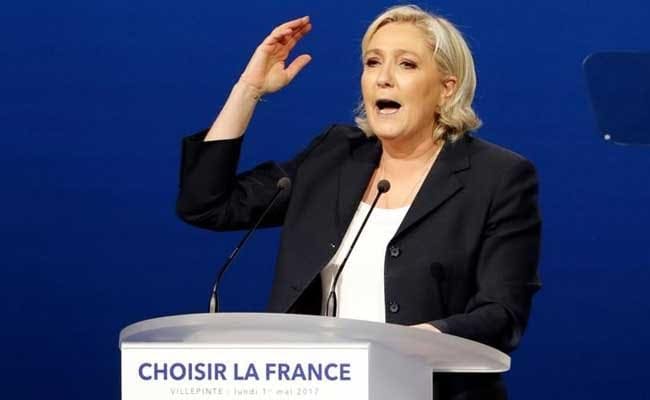 Marine Le Pen Aides Brush Off Plagiarism Of Fillon In French Election Speech