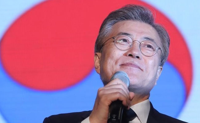 History Lesson: South Korea's New President Moon Jae-In Scraps State Textbooks