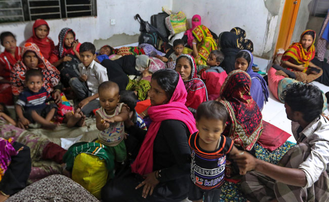 Six Killed As Cyclone Mora Hits Bangladesh, Hundreds Of Thousands Evacuated