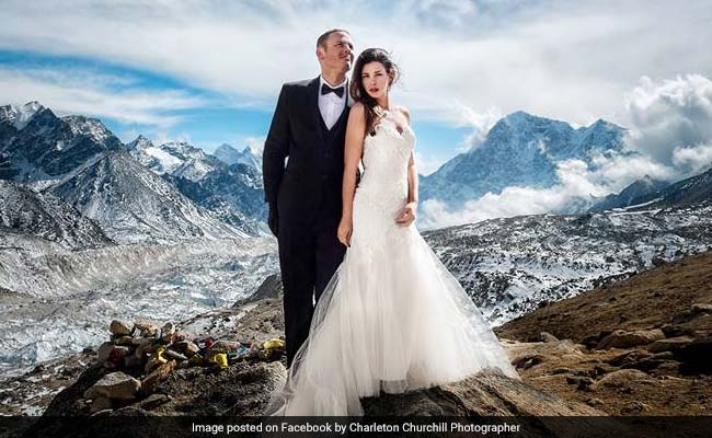 Couple Ties The Knot On Mount Everest. Photos Are Out Of This World