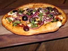 Naan Pizza: The Indian Twist to the Most Popular Snack