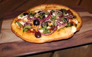 Naan Pizza: The Indian Twist to the Most Popular Snack