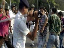 Police Claim 3, But More Journalists Were Beaten Up In Kolkata Clashes Police Claim 3, But More Journalists Were Beaten Up In Kolkata Clashes