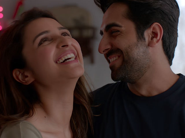 <i>Meri Pyaari Bindu</i>'s <i>Khol De Baahein</i>: Parineeti Chopra, Ayushmann Khurrana's Song Is Pure Love