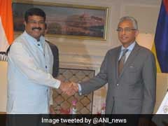 Mauritian Prime Minister Pravind Jugnauth Arrives In India; To Meet PM Modi, President Mukherjee Tomorrow