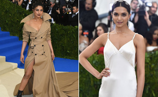 Met Gala 2017: न्‍यूयॉर्क में रेड कारपेट पर नजर आईं प्रियंका और दीपिका, देखें फोटो