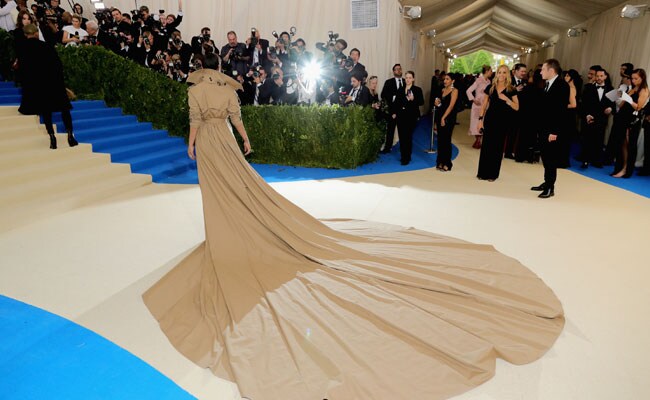 priyanka chopra met gala 2 650